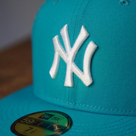 NEW ERA・ニューエラ　59FIFTY トラッカー Beautiful Beach ニューヨーク・ヤンキース ティールブリーズ