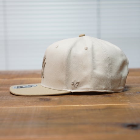 ニューヨーク・ヤンキース '47 [フォーティーセブン]  ナチュラル×カーキ Yankees Sierra Shot World Series '47 CAPTAIN