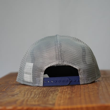 NEW ERA・ニューエラ　9FIFTY トラッカー MLB All Mesh ロサンゼルス・ドジャース グレー ダークロイヤルバイザー