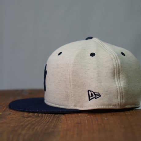 NEW ERA・ニューエラ　59FIFTY MLB Oatmeal Heather ニューヨーク・ヤンキース オートミール ネイビーバイザー