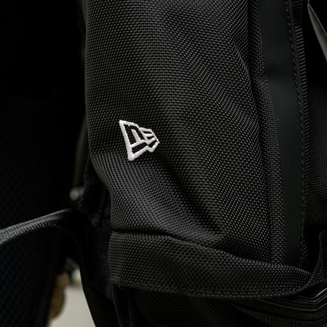 NEW ERA・ニューエラ　 スポーツパック　31L　（ブラック）