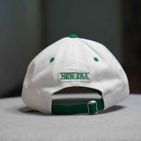 NEW ERA・ニューエラ　9THIRTY PEANUTS ピーナッツ ロゴ ホワイト ケリーグリーンバイザー