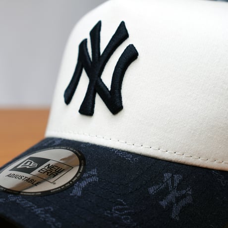 NEW ERA・ニューエラ 9FORTY A-Frame トラッカー MLB Jacquard ニューヨーク・ヤンキース ブラック