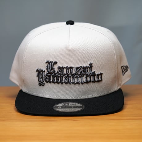 NEW ERA・ニューエラ 9FIFTY A-Frame kansaï yamamoto Old English ストーン/ブラック