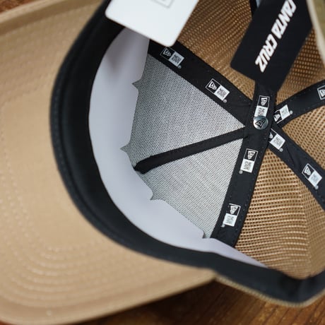 NEW ERA・ニューエラ　9FORTY A-Frame トラッカー SANTA CRUZ スクリーミングハンド カーキ