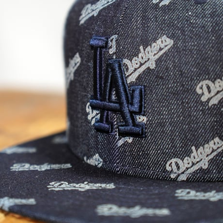 NEW ERA・ニューエラ　59FIFTY Laser Burn Out ロサンゼルス・ドジャース デニム ネイビー  14668164