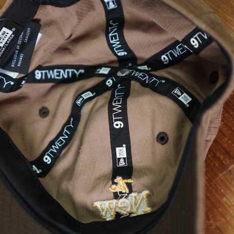 NEW ERA・ニューエラ　9TWENTY The New York マイクロコーデュロイ ブラウン 14699399