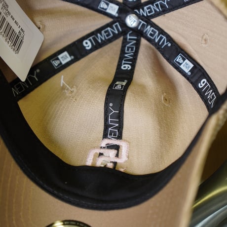NEW ERA・ニューエラ 9TWENTY Corduroy コーデュロイ サンディエゴ・パドレス ベージュ