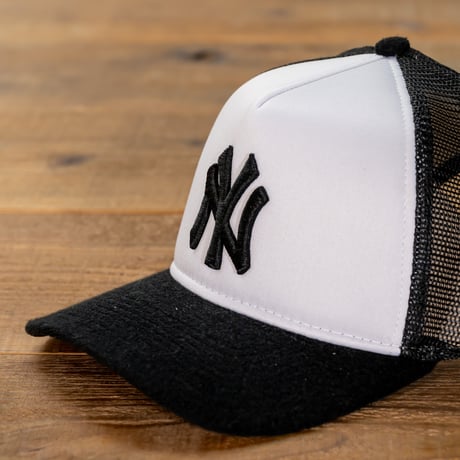 NEWERA・ニューエラ　9FORTY A-Frame トラッカー パイル ニューヨーク・ヤンキース（ブラック）