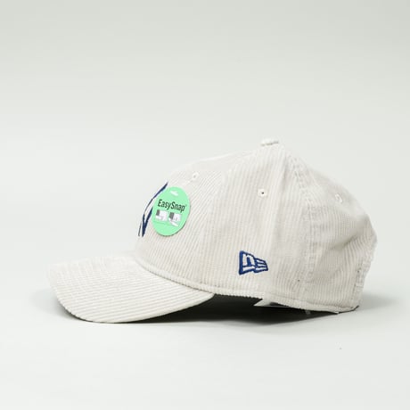 NEW ERA・ニューエラ　9TWENTY MLB Corduroy コーデュロイ ニューヨーク・ヤンキース（ライトベージュ）
