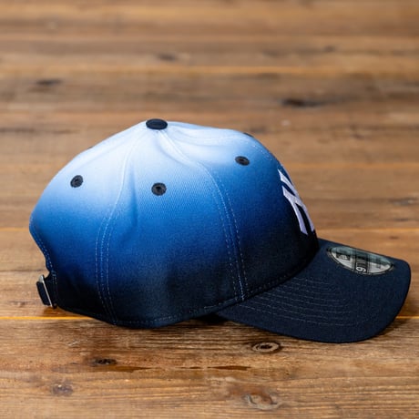NEW ERA・ニューエラ　9TWENTY MLB Gradation ニューヨーク・ヤンキース ネイビーグラデーション