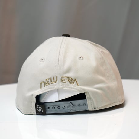 NEW ERA・ニューエラ RC 9FIFTY Flat Visor HAJIME SORAYAMA TPUロゴ サンディエゴ･パドレス アイボリー/ペブル