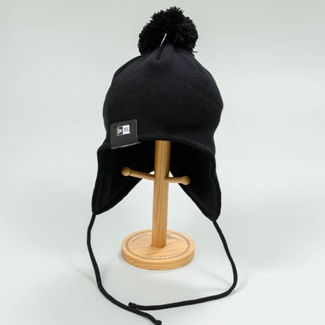 NEWERA・ニューエラ　   ポンポンニット イヤーフラップ Ear Flap ブラック