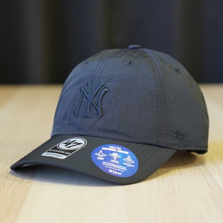 47BRAND フォーティーセブン キャップ 47 クリーンナップ ニューヨーク・ヤンキース brrr° 接触冷感 ブラック × ブラック トナルカラー