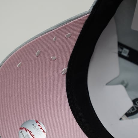 NEW ERA・ニューエラ 9TWENTY Sakuranagashi 桜流し サンディエゴ・パドレス スノーグレー