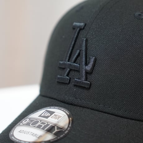 NEW ERA・ニューエラ 9FORTY Tonal Logo ロサンゼルス・ドジャース ブラック