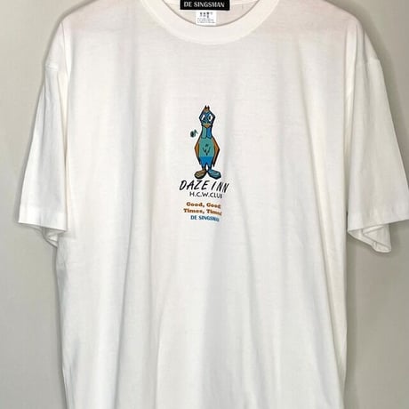 DE SINGSMAN　DAZE INN Tee（ホワイト）
