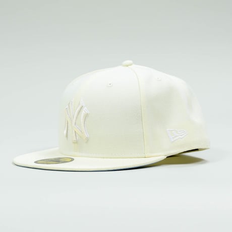 NEW ERA・ニューエラ　  59FIFTY White Collection ニューヨーク・ヤンキース ホワイト × ホワイト ライトブルーアンダーバイザー