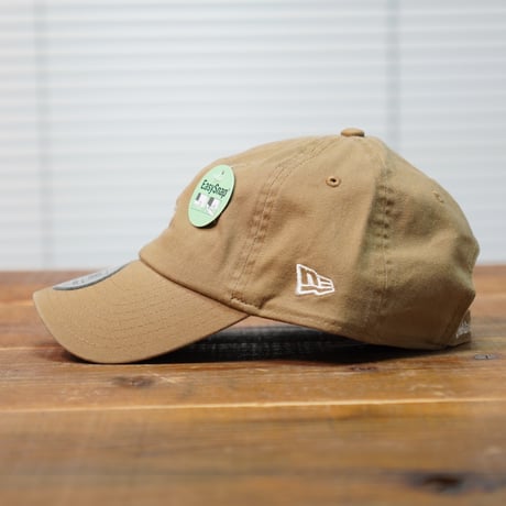 NEWERA・ニューエラ　カジュアルクラシック Strap Logo カーキ