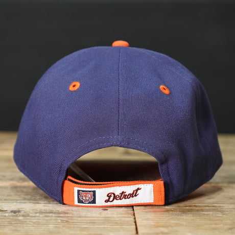 NEW ERA・ニューエラ　9FORTY 2-Tone Woven Label デトロイト・タイガース ライトネイビー オレンジエイドバイザー  14667832