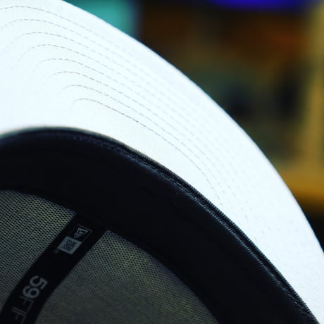 NEW ERA・ニューエラ　59FIFTY Santa Cruz サンタクルーズ サークルロゴ ブラック グレーアンダーバイザー