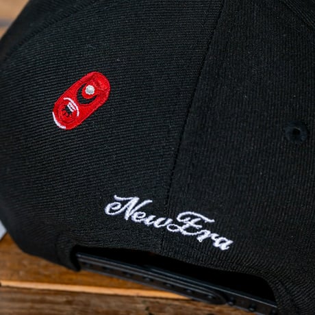 NEW ERA・ニューエラ　9FIFTY Budweiser バドワイザー ボウタイロゴ（ブラック）M/L