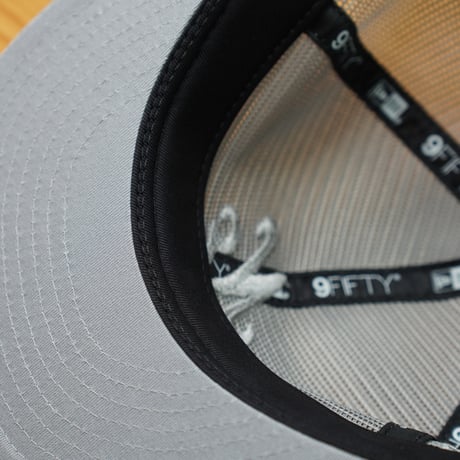 NEW ERA・ニューエラ 9FIFTY All Mesh クラシックロゴ グレー