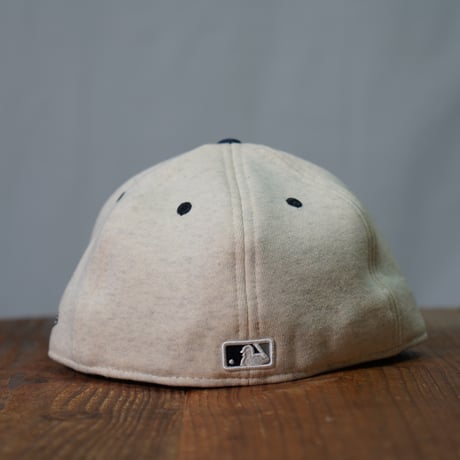 NEW ERA・ニューエラ　59FIFTY MLB Oatmeal Heather ニューヨーク・ヤンキース オートミール ネイビーバイザー