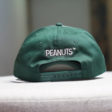 NEW ERA・ニューエラ　9FORTY A-Frame PEANUTS ピーナッツ スヌーピー ホワイト/ダークグリーン 14344535