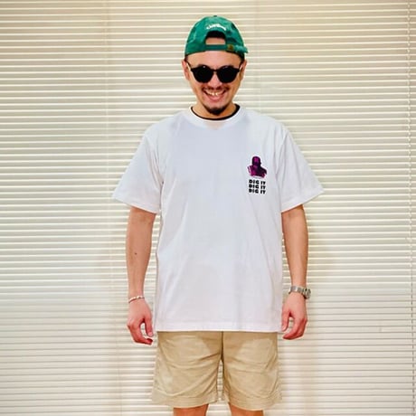 DE SINGSMAN　23ver LATE80s "B" 偉人シリーズ　Tee（ホワイト）