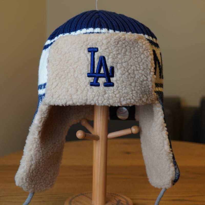 NEWERA・ニューエラ ニット トラッパー MLB Knit Trapper ロサンゼルス