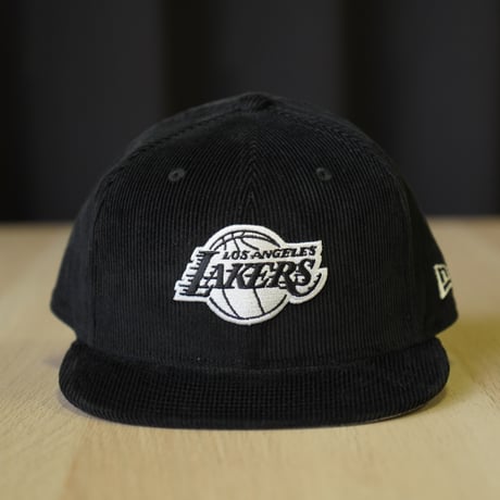 NEW ERA・ニューエラ 9FIFTY NBA Black and White コーデュロイ ロサンゼルス・レイカーズ ブラック