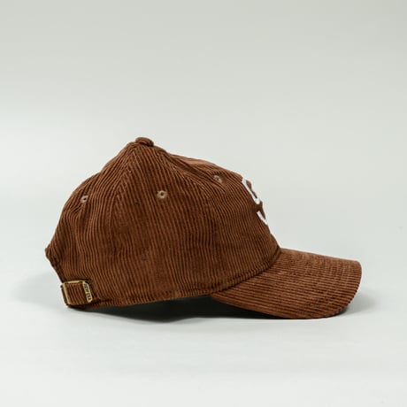 NEW ERA・ニューエラ　 9TWENTY MLB Corduroy コーデュロイ サンディエゴ・パドレス（チョコ）