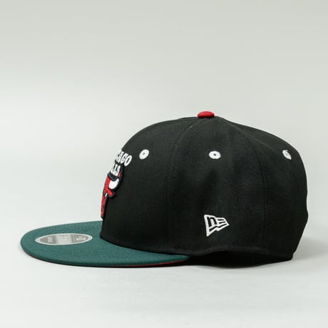 NEW ERA・ニューエラ　 LP 9FIFTY NBA Color Custom シカゴ・ブルズ ブラック ダークグリーンバイザー