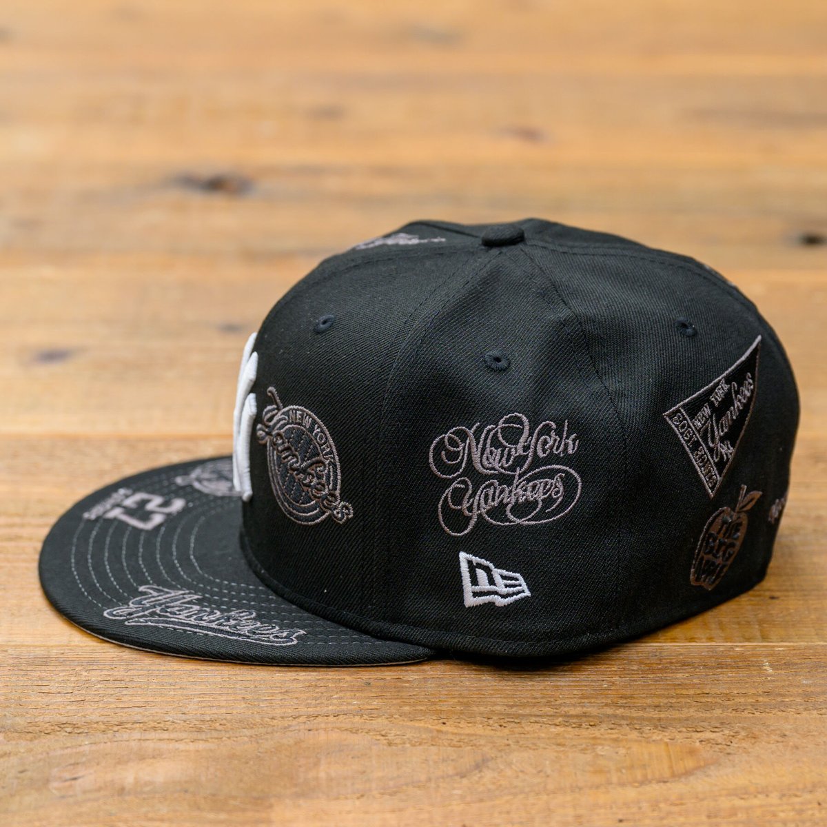 59FIFTY New York Yankees Allover ニューヨーク… 59fifty-new-york-yankees-