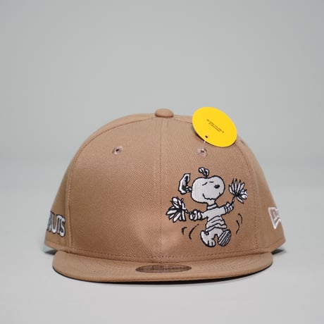 NEW ERA・ニューエラ　Youth 9FIFTY PEANUTS ピーナッツ スヌーピー クロームホワイト カーキ