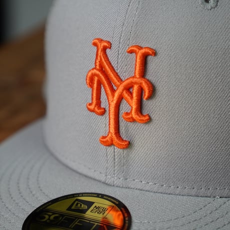 NEW ERA・ニューエラ　59FIFTY トラッカー Beautiful Beach ニューヨーク・メッツ グレー