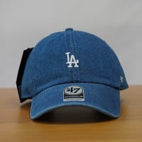 チャレンジャー CHALLENGER CORDUROY CURSIVE CAP WHITE×N