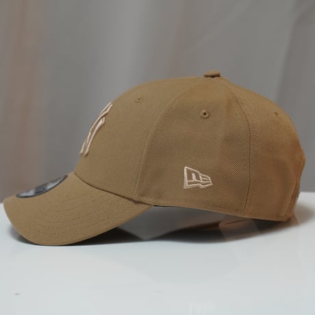 NEW ERA・ニューエラ 9FORTY Tonal Logo ニューヨーク・ヤンキース カーキ