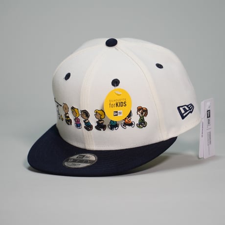 NEW ERA・ニューエラ　Youth 9FIFTY PEANUTS ピーナッツ フレンズ クロームホワイト ネイビーバイザー