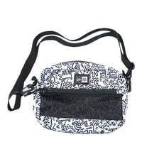 NEWERA ニューエラ　ショルダーポーチ ラージ 2L Keith Haring キース・へリング ホワイト オールオーバープリント