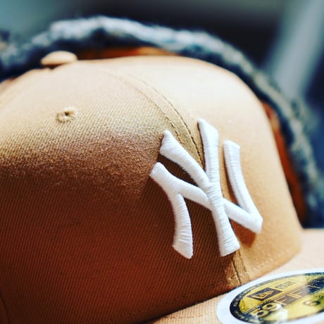 KIDS 59FIFTY NEW ERA ニューエラ　DOGEAR ドッグイヤー NEYYAN ニューヨーク・ヤンキース BASIC（ウィート）