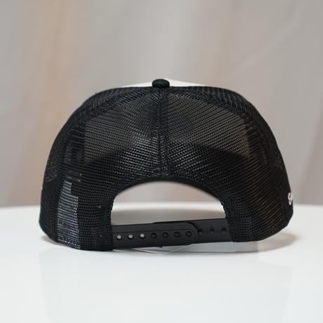 NEW ERA・ニューエラ 9FORTY A-Frame トラッカー クラシックロゴ クローム/ブラック