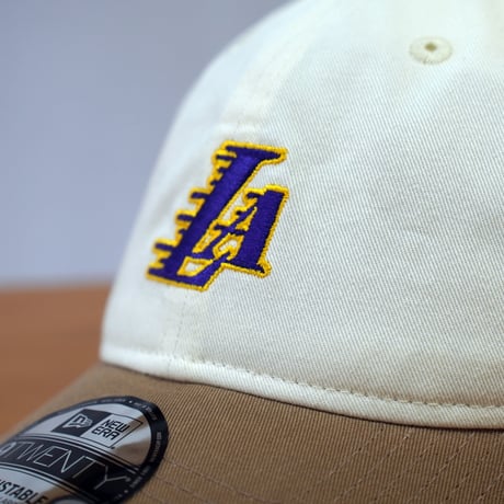 NEW ERA・ニューエラ 9TWENTY NBA Mini Logo ロサンゼルス・レイカーズ クローム/カーキ