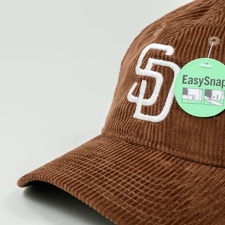 NEW ERA・ニューエラ　 9TWENTY MLB Corduroy コーデュロイ サンディエゴ・パドレス（チョコ）