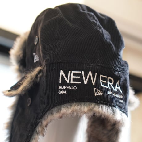 NEW ERA・ニューエラ　トラッパー コーデュロイ　The Trapper CORDUROY  NEW ERA ロゴ ブラック（Lサイズ）