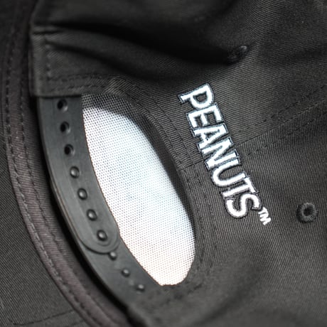 NEW ERA・ニューエラ　9FORTY A-Frame PEANUTS ピーナッツ スヌーピー ホワイト/ブラック 14344536