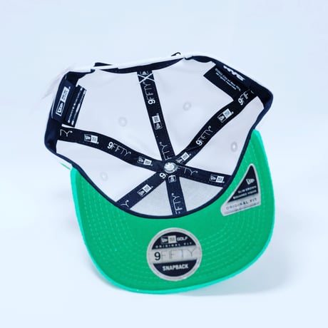 NEW ERA・ニューエラ　【ゴルフ】 9FIFTY Original Fit NYC チャンキーロゴ（ホワイト グリーンバイザー）
