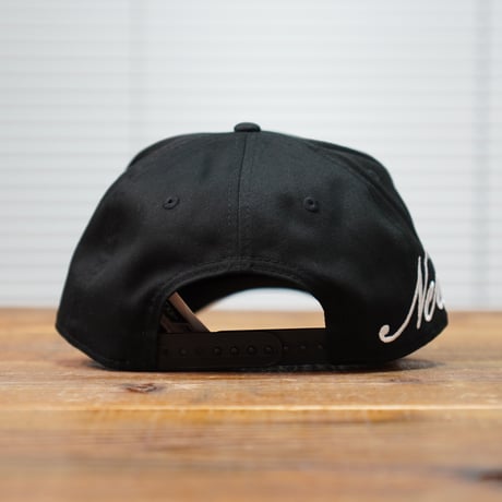 NEWERA・ニューエラ　9FORTY A-Frame Essential エッセンシャル Script Logo スクリプトロゴ ブラック