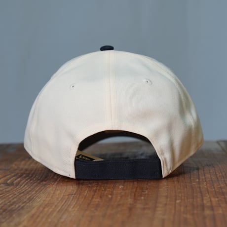 NEW ERA・ニューエラ　9FORTY MLB 2-Tone ニューヨーク・ヤンキース クーパーズタウン ワインコルク ネイビーバイザー  14667827